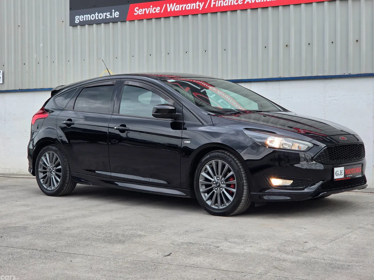 Ford Focus Hatchback, Diesel, 2017, Black
