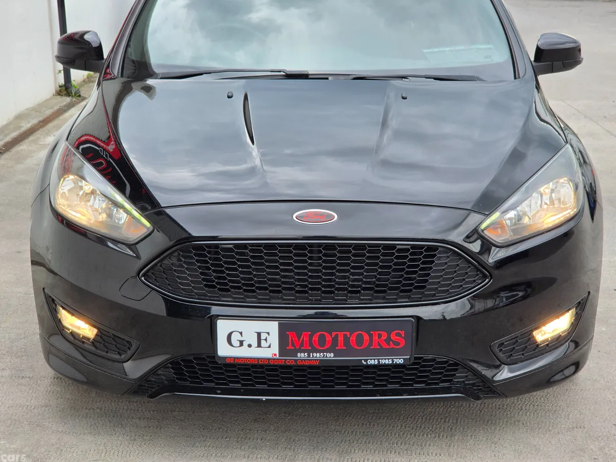 Ford Focus Hatchback, Diesel, 2017, Black