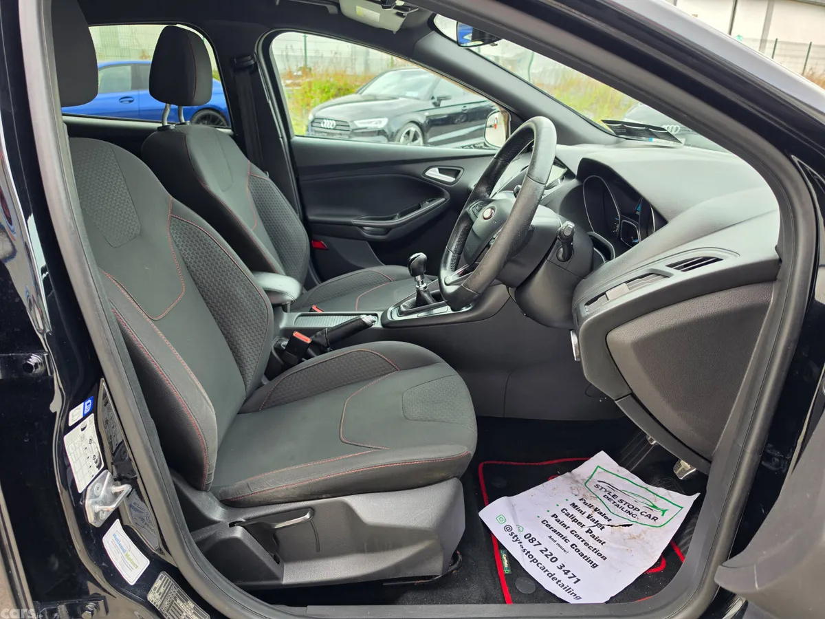 Ford Focus Hatchback, Diesel, 2017, Black