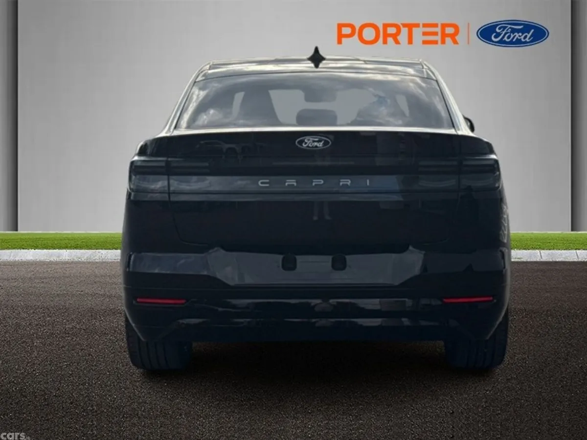 Ford Capri SUV, Electric, 2026, Black