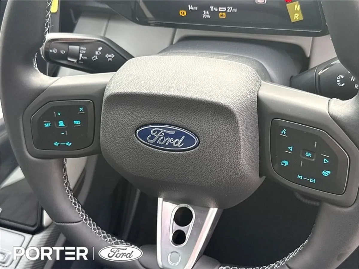 Ford Capri SUV, Electric, 2026, Black
