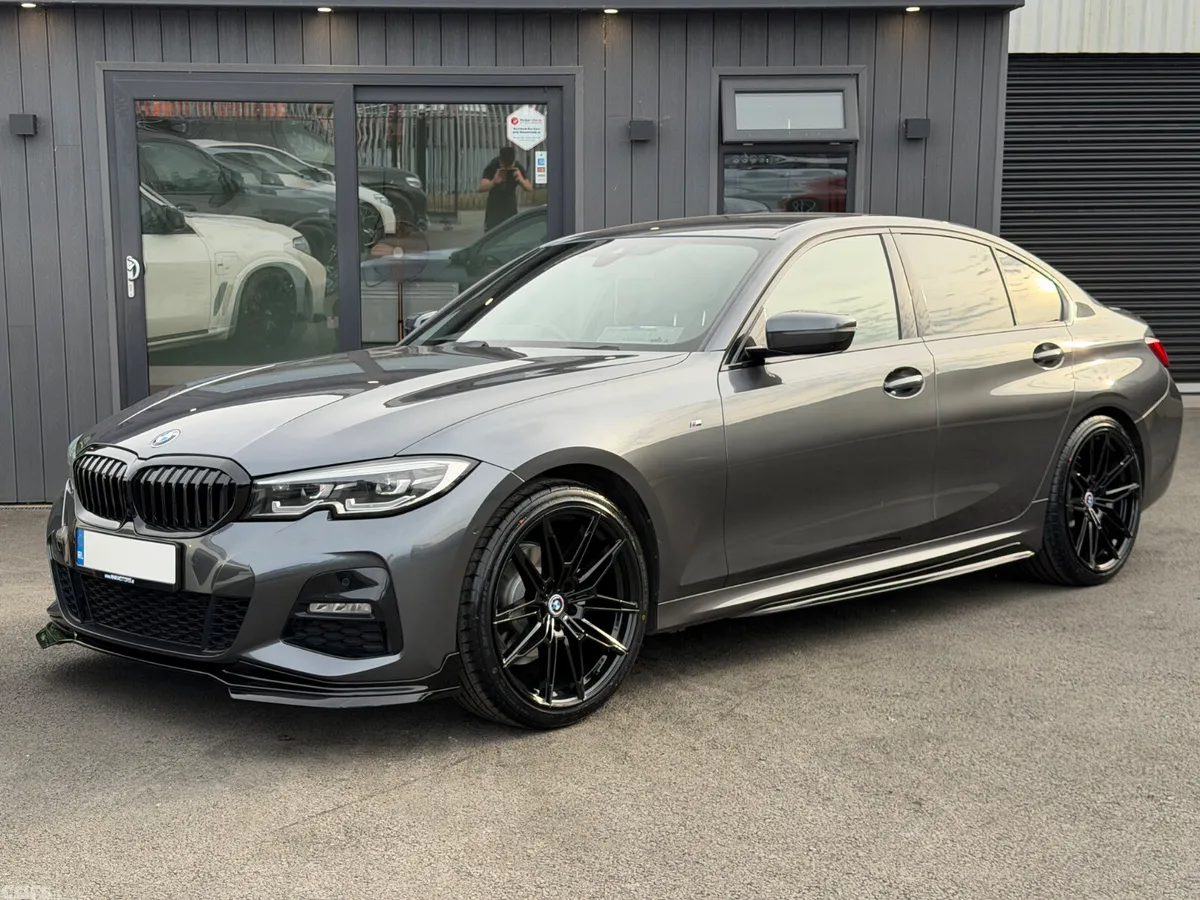BMW 3-Series Saloon, Diesel, 2019, Grey