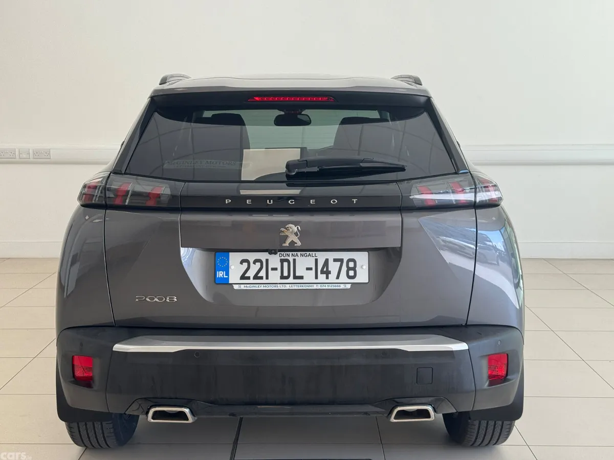 Peugeot 2008 MPV, Petrol, 2022, Grey