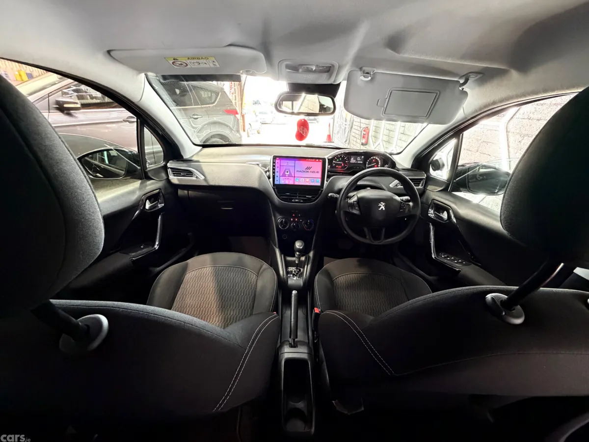 Peugeot 208 Hatchback, Petrol, 2017, Black