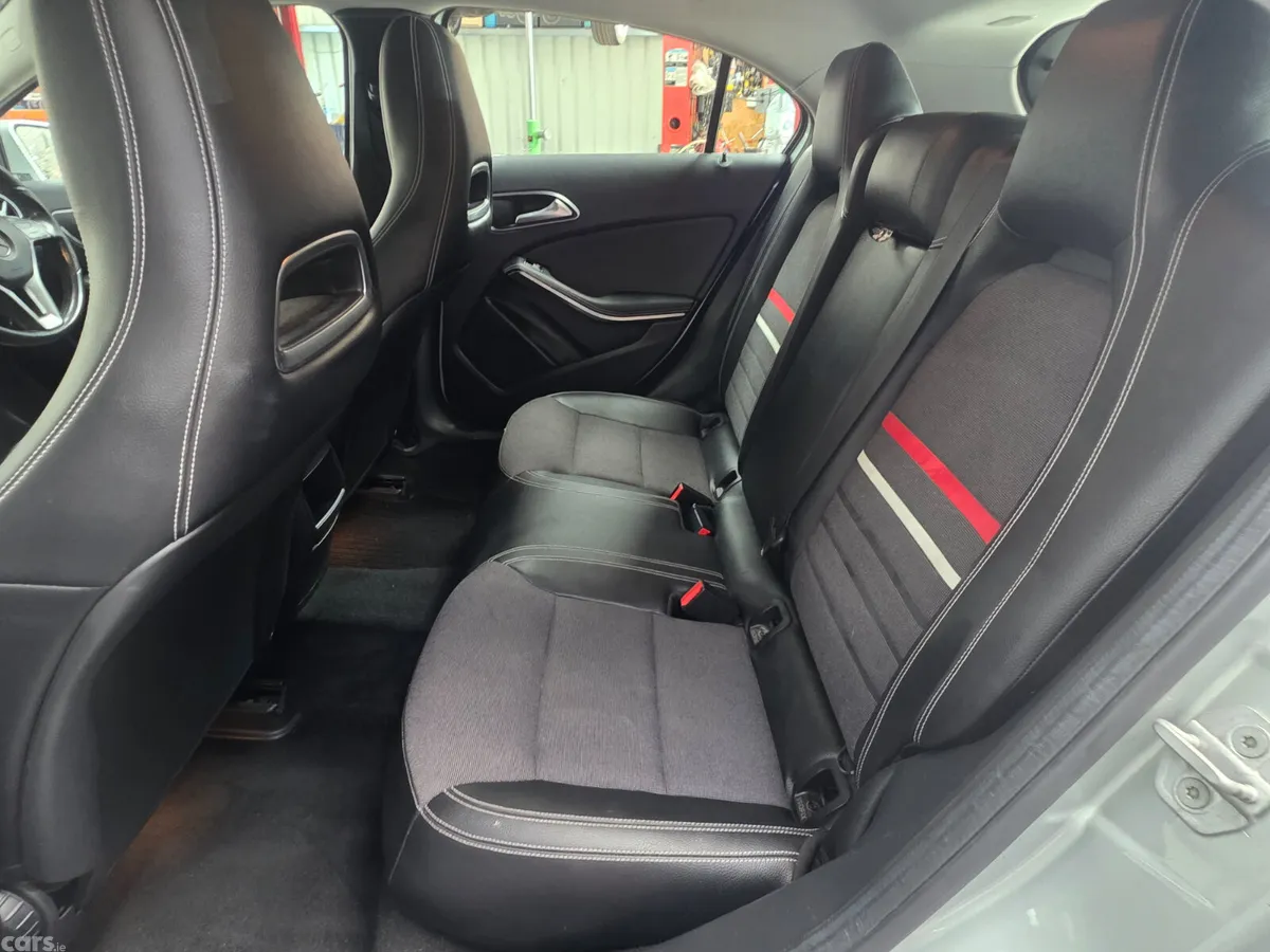 Mercedes-Benz A-Class Hatchback, Diesel, 2015, Silver