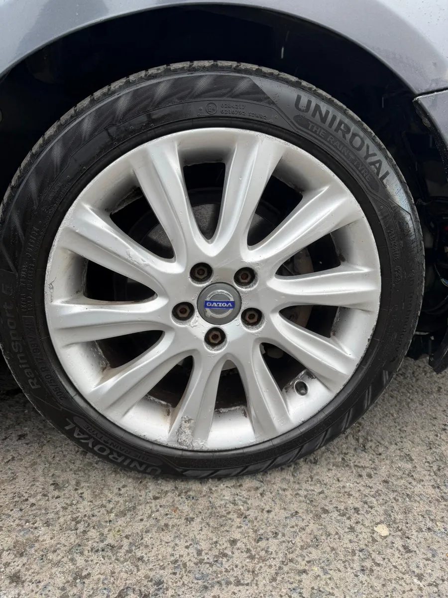Volvo V40 Hatchback, Diesel, 2014, Grey