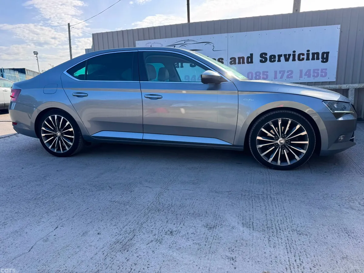 Skoda Superb Saloon, Diesel, 2018, Grey