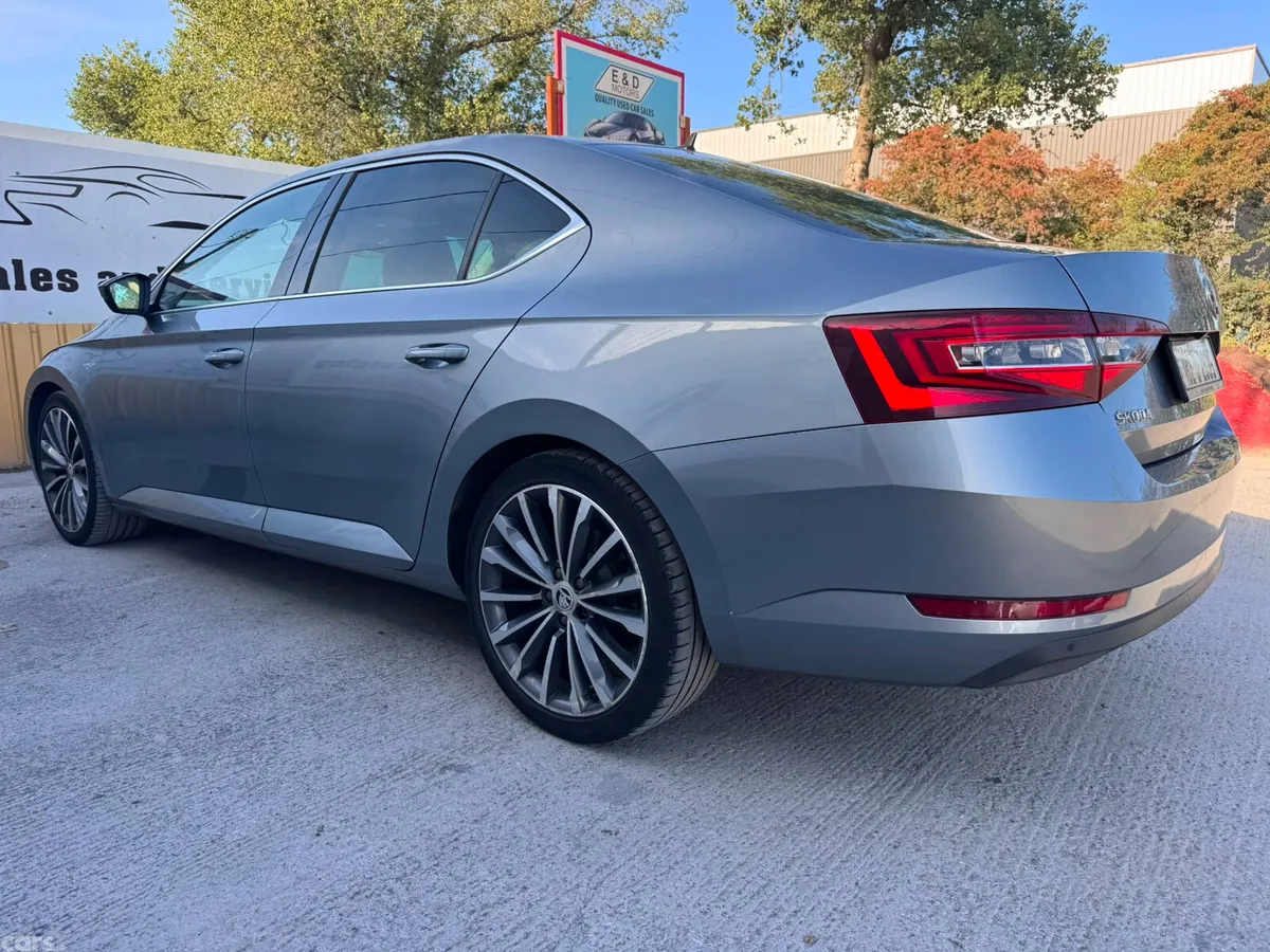 Skoda Superb Saloon, Diesel, 2018, Grey