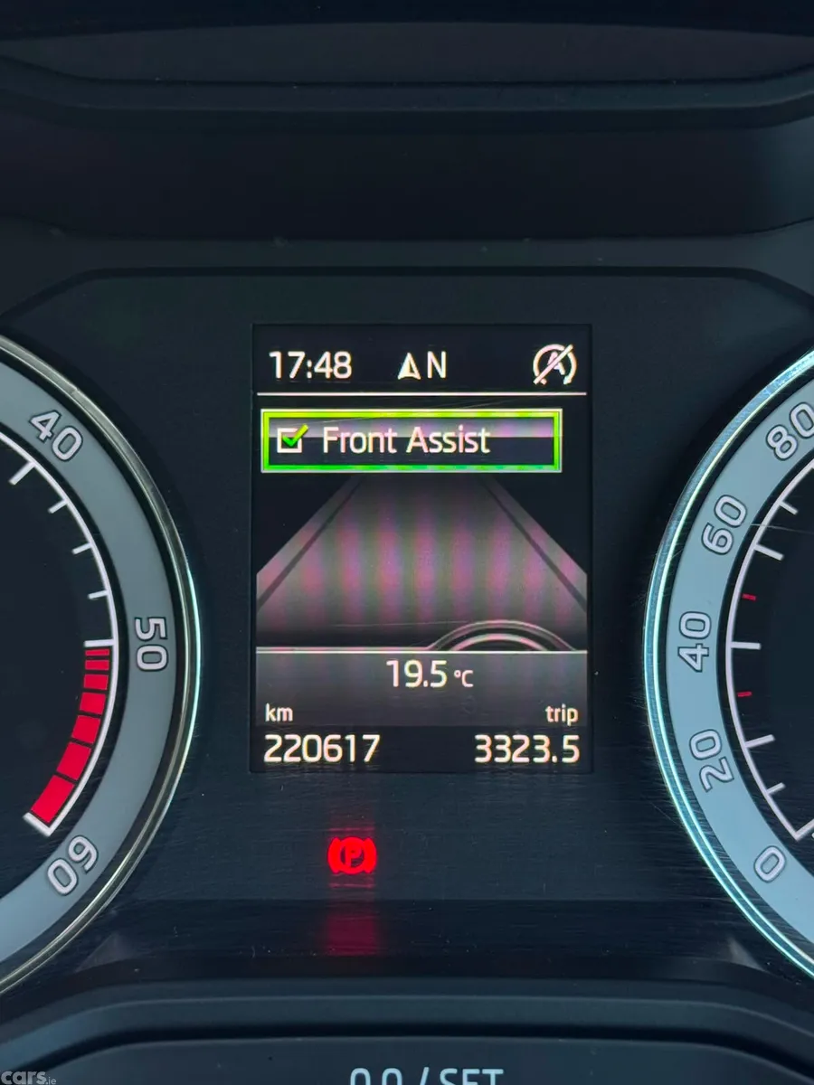 Skoda Superb Saloon, Diesel, 2018, Grey