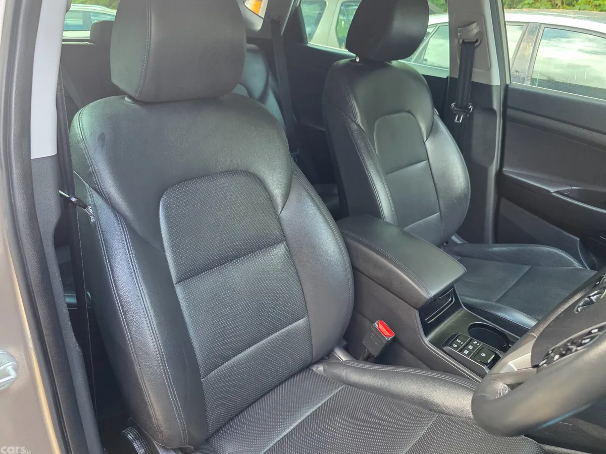 Hyundai Tucson SUV, Diesel, 2019, White