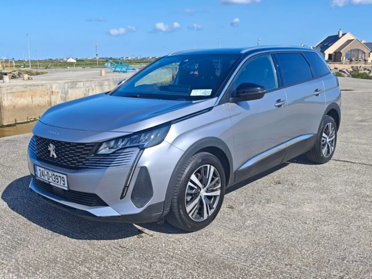 Peugeot 5008 MPV, Diesel, 2024, Grey