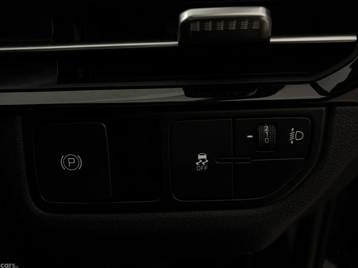 Kia Sportage MPV, Diesel Hybrid, 2025, Grey