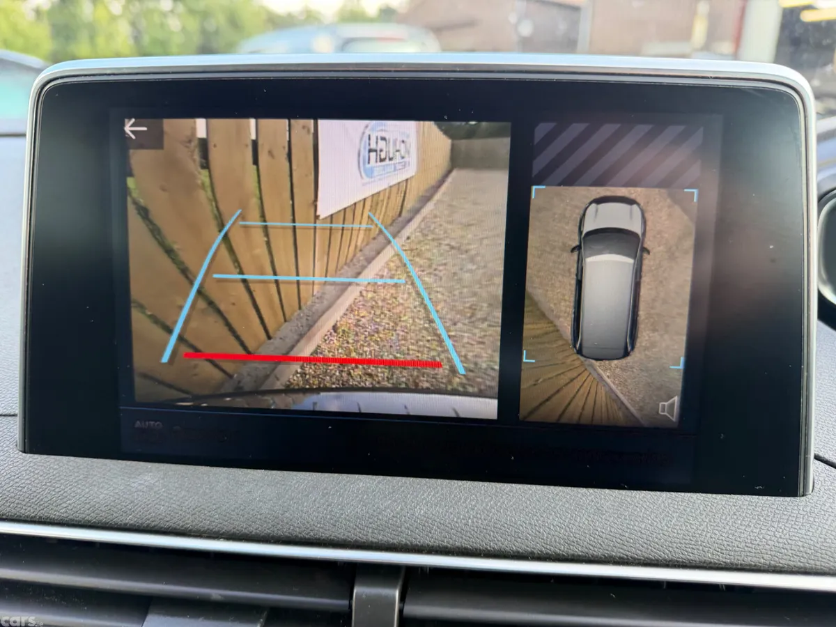 Peugeot 5008 MPV, Diesel, 2020, Grey