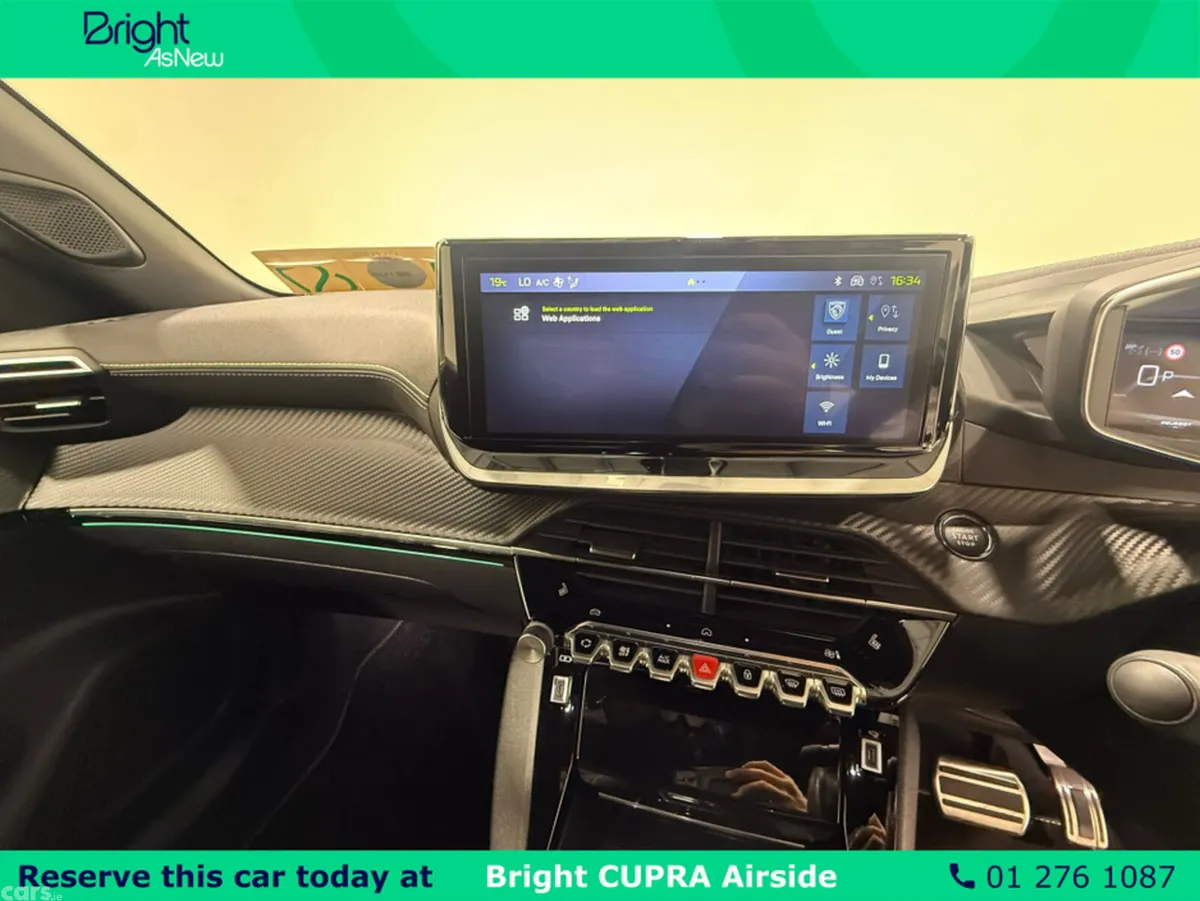 Peugeot 2008 MPV, Petrol, 2025, Black