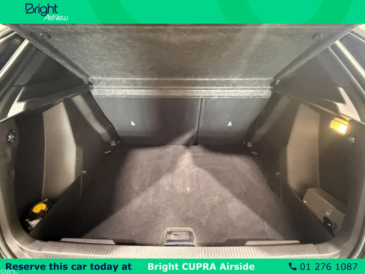 Peugeot 2008 MPV, Petrol, 2025, Black