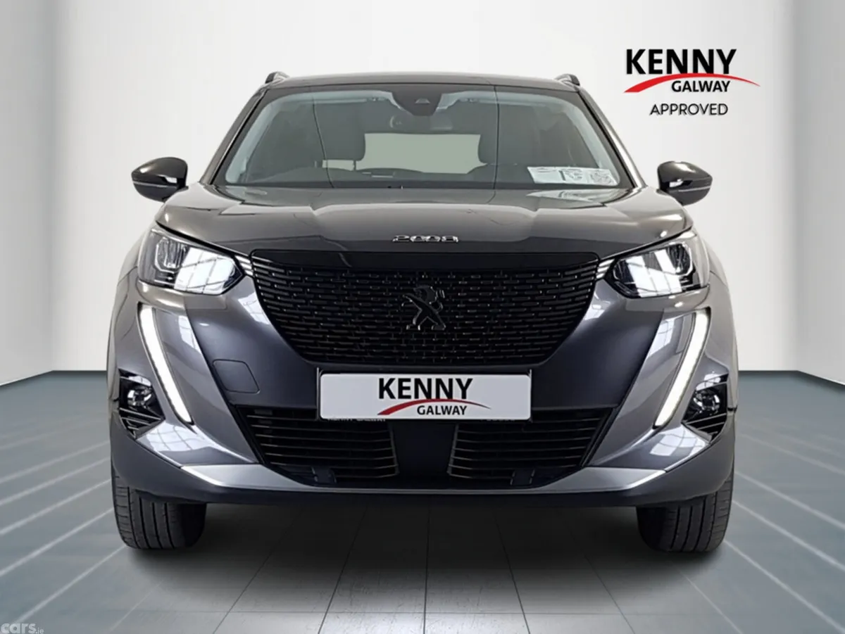 Peugeot 2008 MPV, Diesel, 2022, Grey