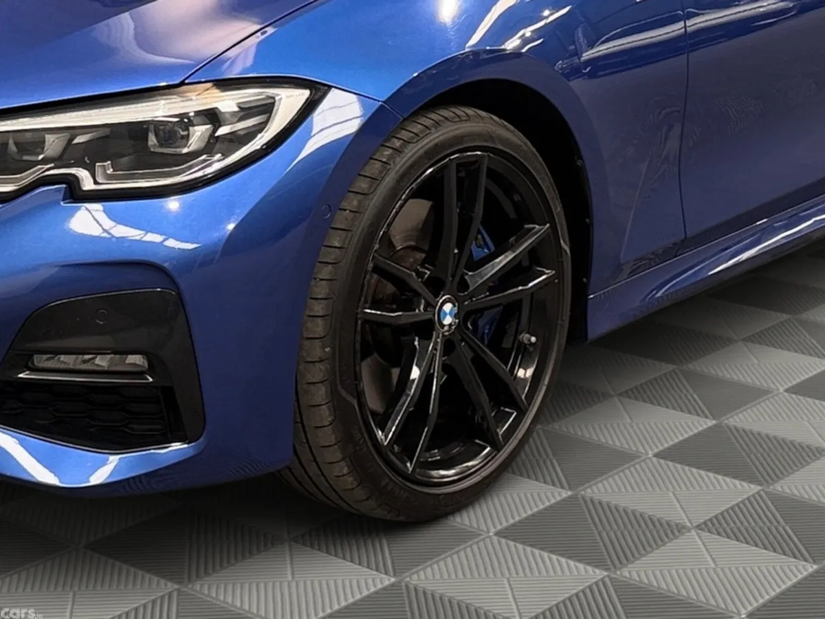 BMW 3-Series Estate, Diesel, 2020, Blue
