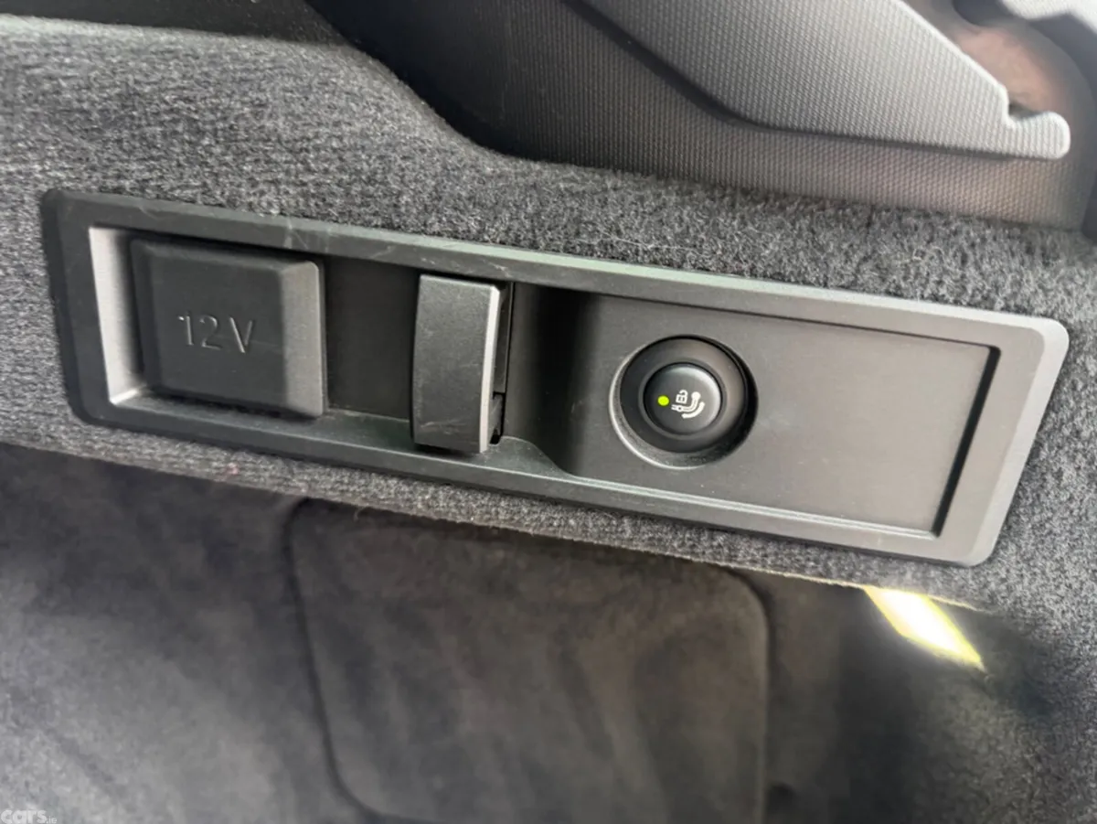 BMW 3-Series Estate, Diesel, 2020, Blue