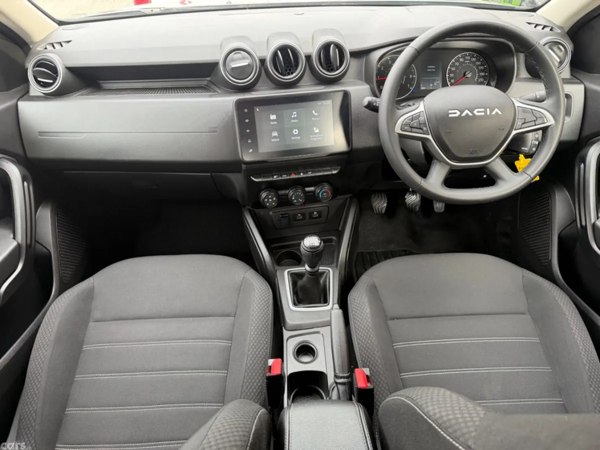 Dacia Duster MPV, Petrol, 2023, Grey