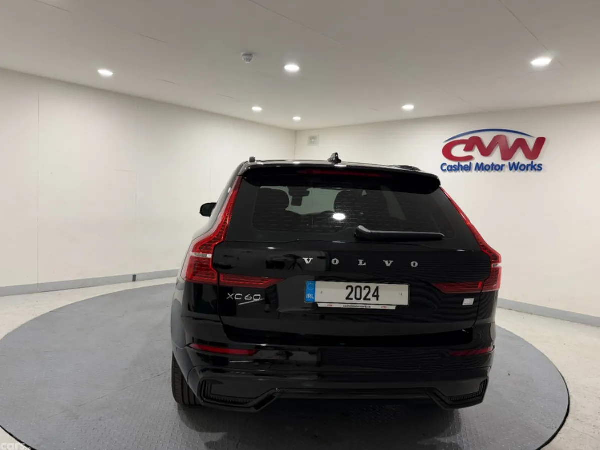 Volvo XC60 SUV, Petrol Plug-in Hybrid, 2024, Black