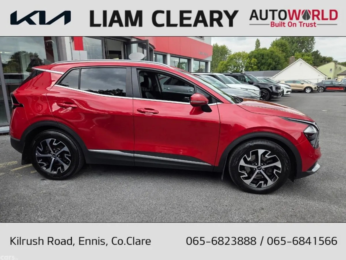 Kia Sportage MPV, Diesel, 2023, Red