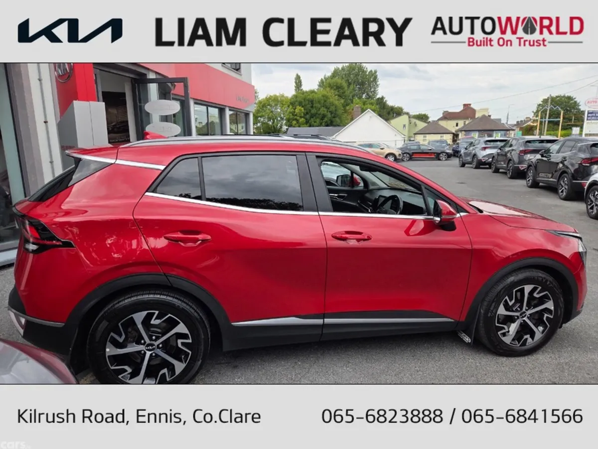 Kia Sportage MPV, Diesel, 2023, Red