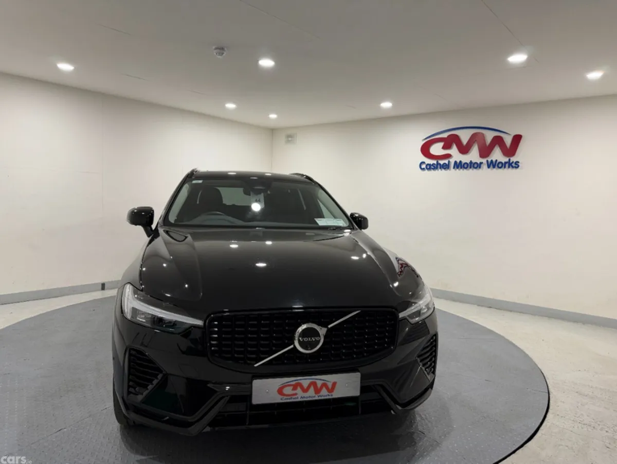 Volvo XC60 SUV, Petrol Plug-in Hybrid, 2024, Black