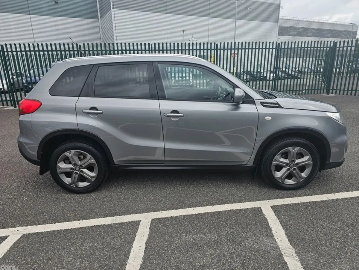 Suzuki Vitara Hatchback, Diesel, 2016, Grey