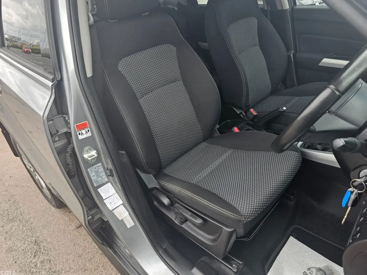 Suzuki Vitara Hatchback, Diesel, 2016, Grey