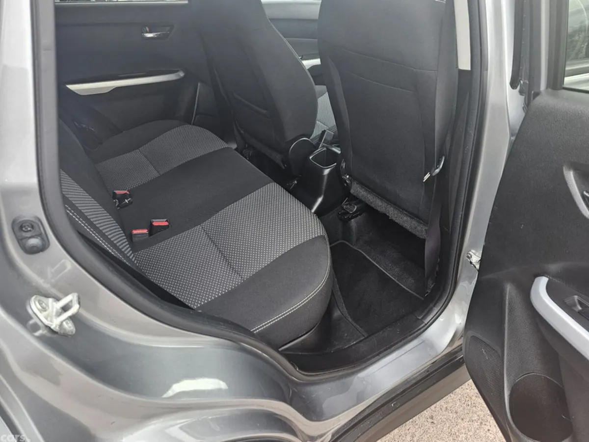 Suzuki Vitara Hatchback, Diesel, 2016, Grey