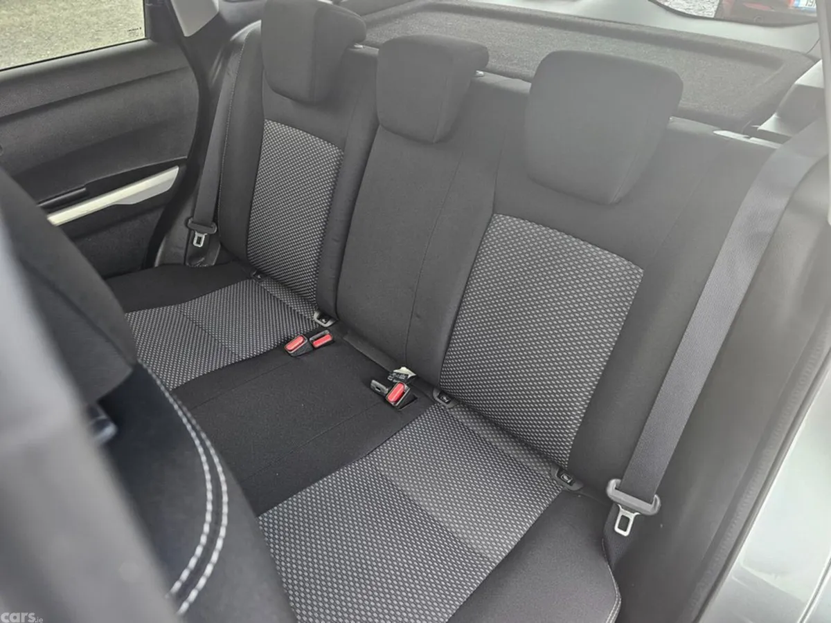 Suzuki Vitara Hatchback, Diesel, 2016, Grey