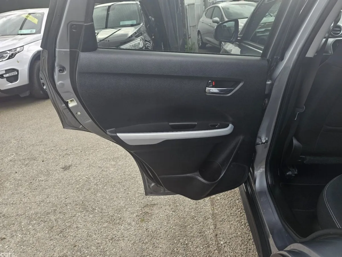 Suzuki Vitara Hatchback, Diesel, 2016, Grey