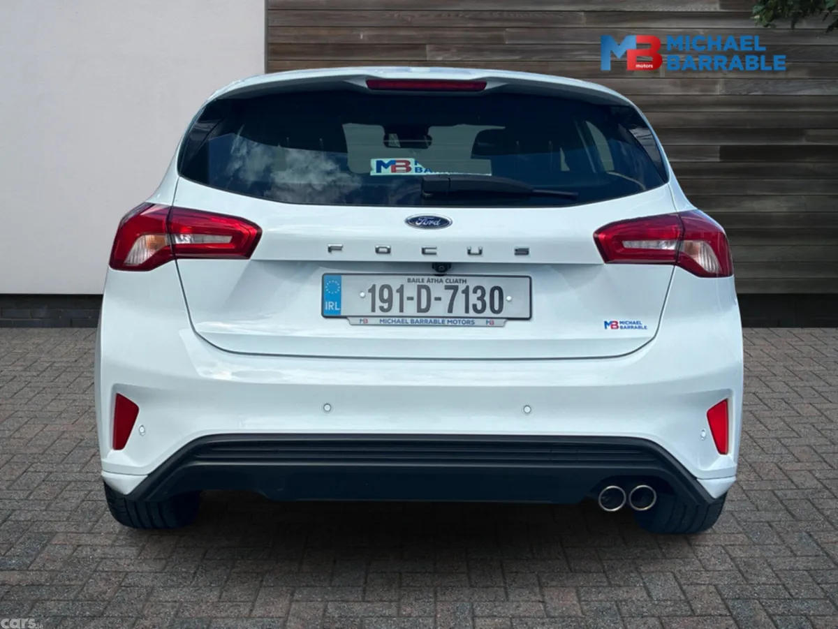 Ford Focus Hatchback, Petrol, 2019, White