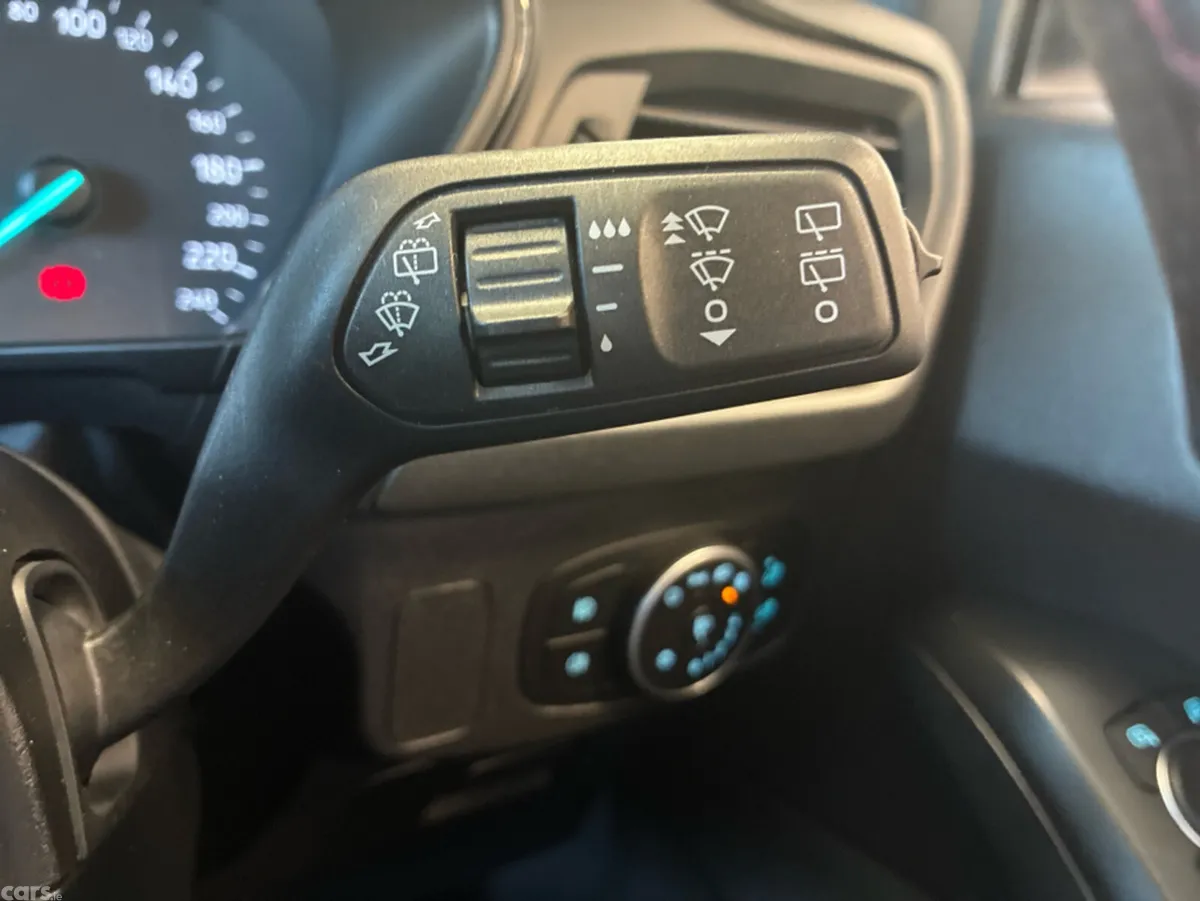 Ford Focus Hatchback, Petrol, 2019, White