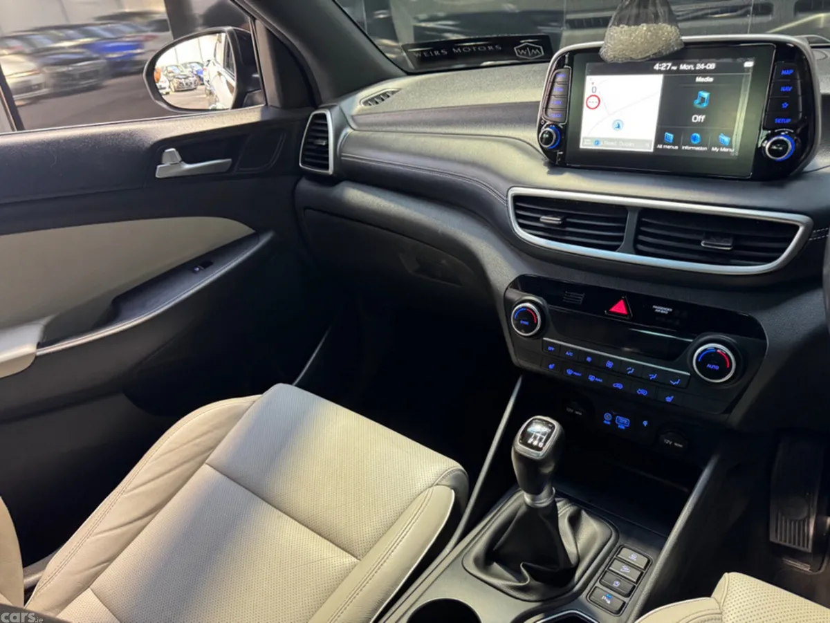Hyundai Tucson MPV, Diesel, 2019, Black