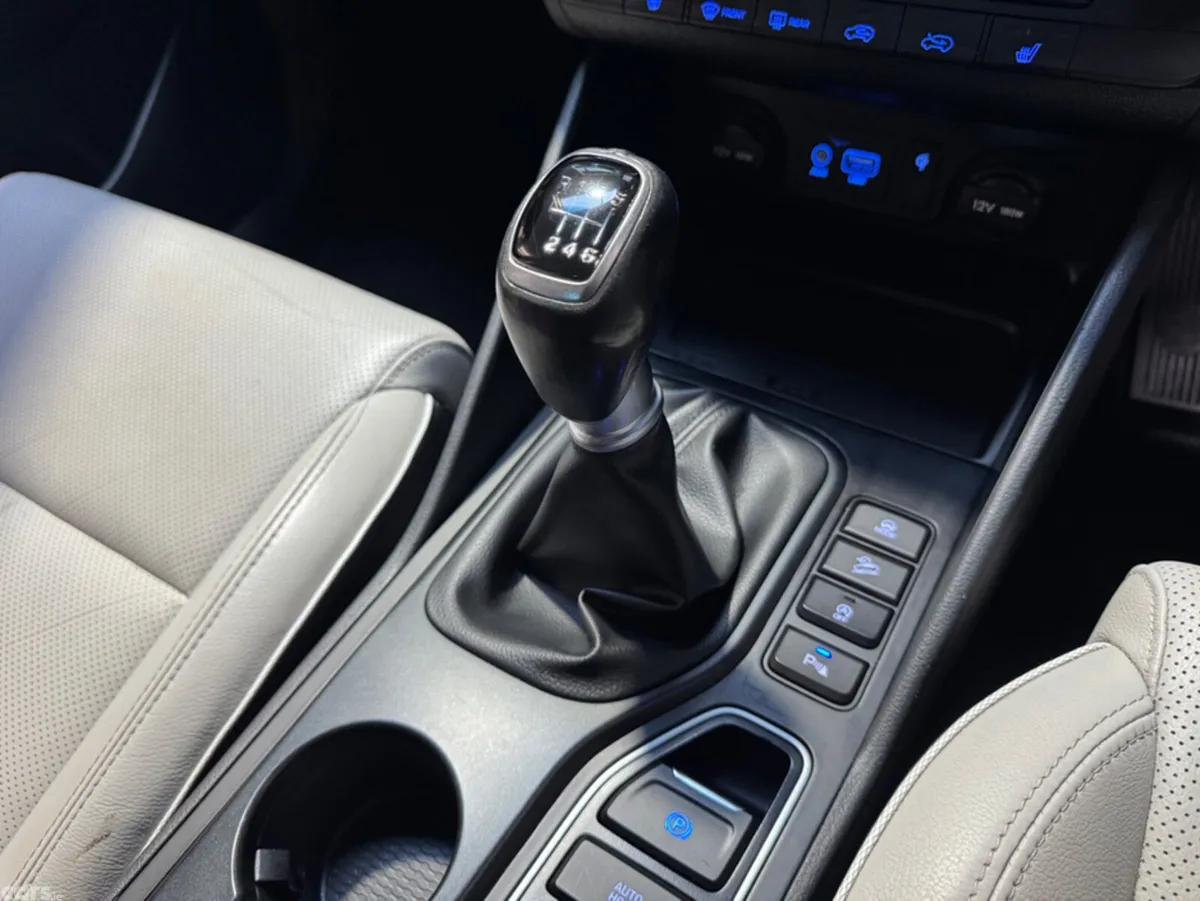 Hyundai Tucson MPV, Diesel, 2019, Black