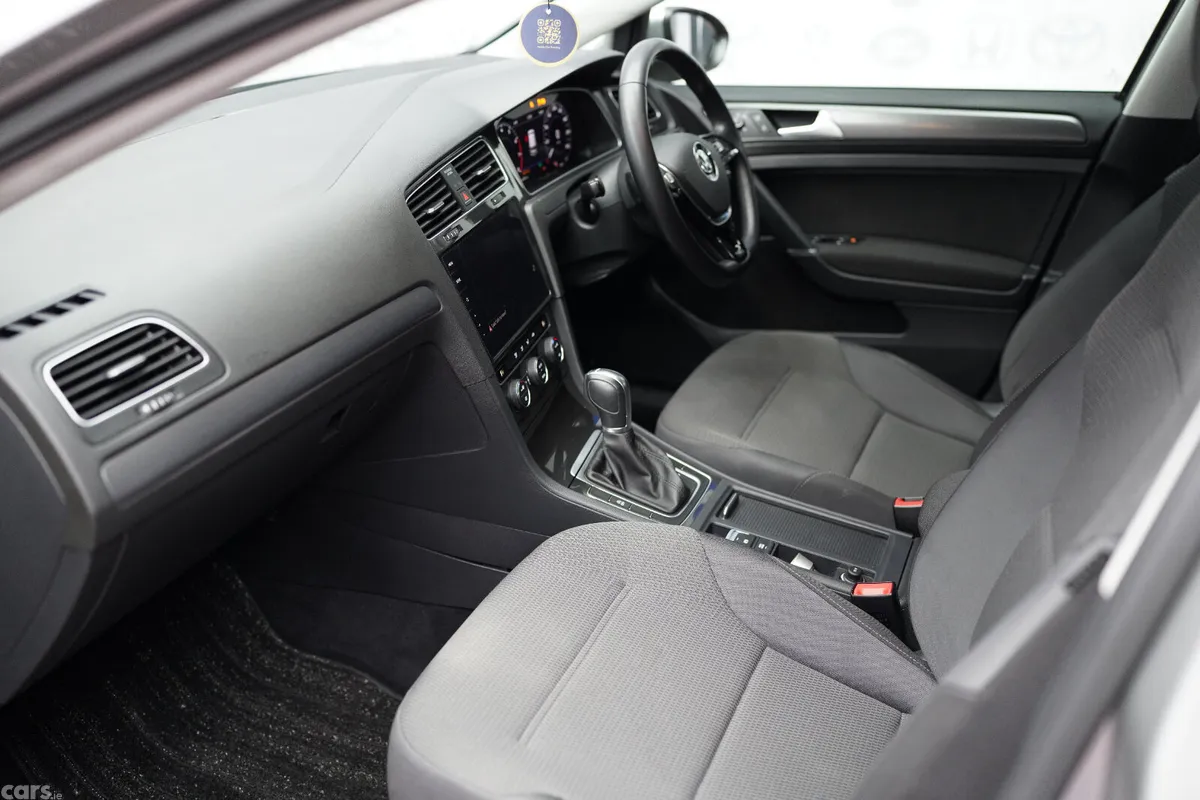 Volkswagen Golf Hatchback, Petrol, 2018, Grey