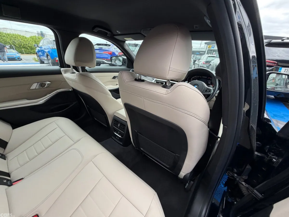 BMW 3-Series Estate, Diesel, 2020, Black