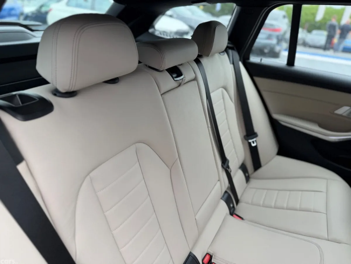 BMW 3-Series Estate, Diesel, 2020, Black