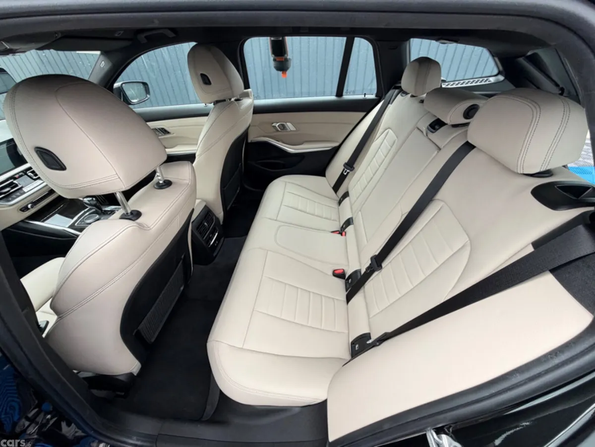 BMW 3-Series Estate, Diesel, 2020, Black