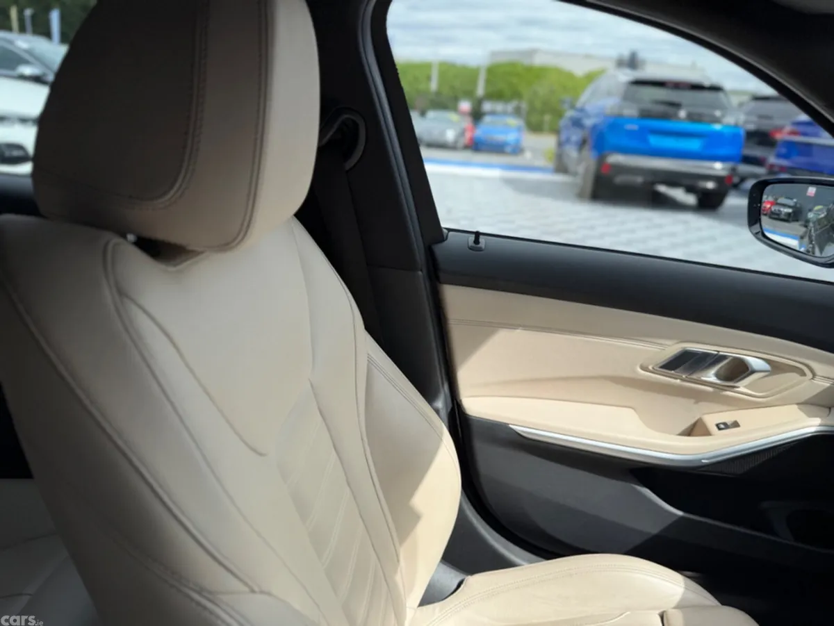 BMW 3-Series Estate, Diesel, 2020, Grey