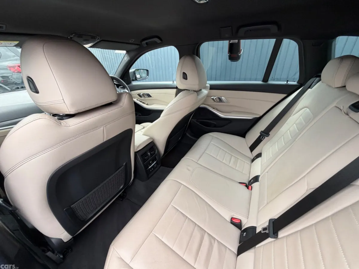 BMW 3-Series Estate, Diesel, 2020, Grey