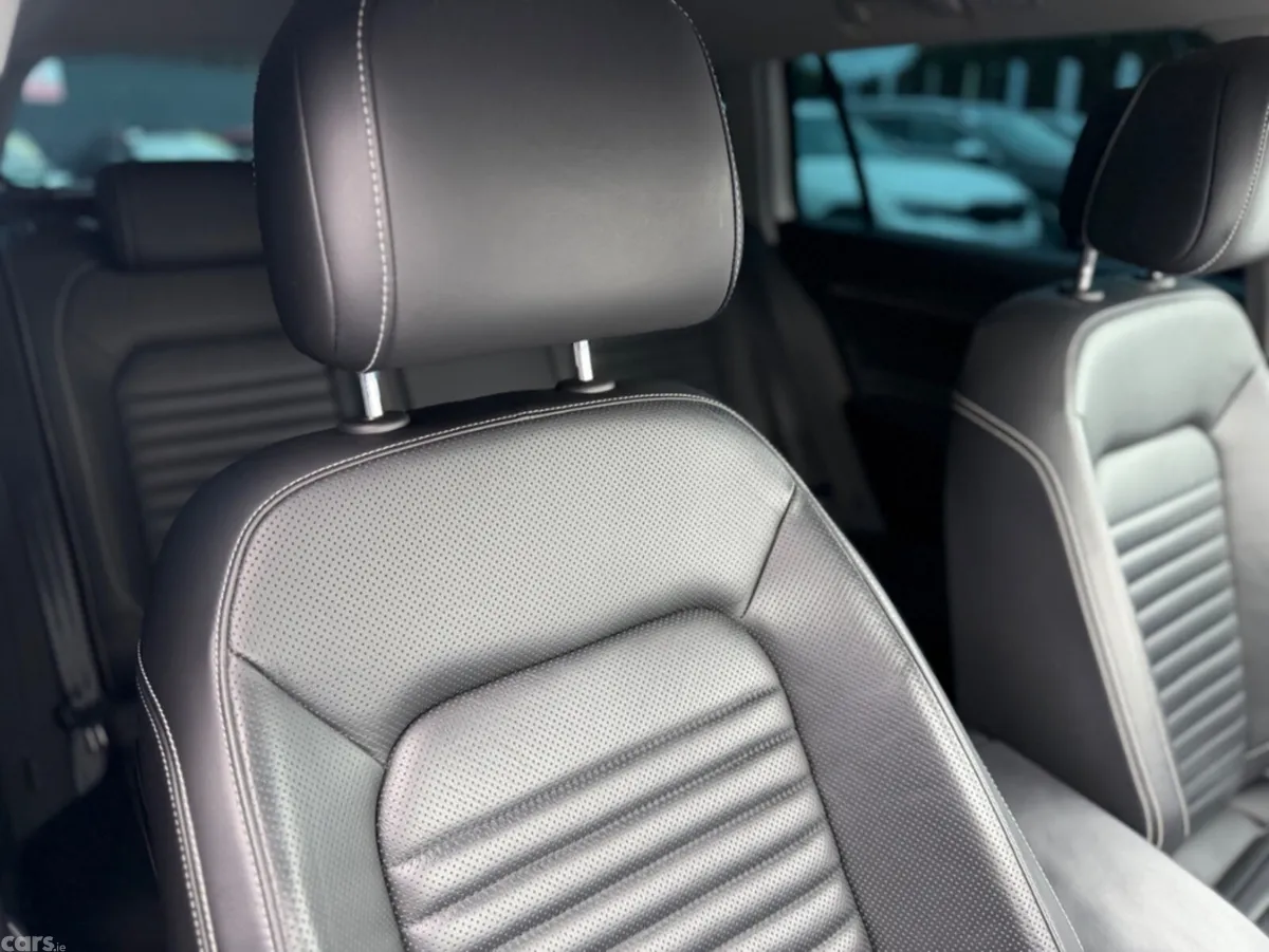 Volkswagen Passat Estate, Diesel, 2021, White