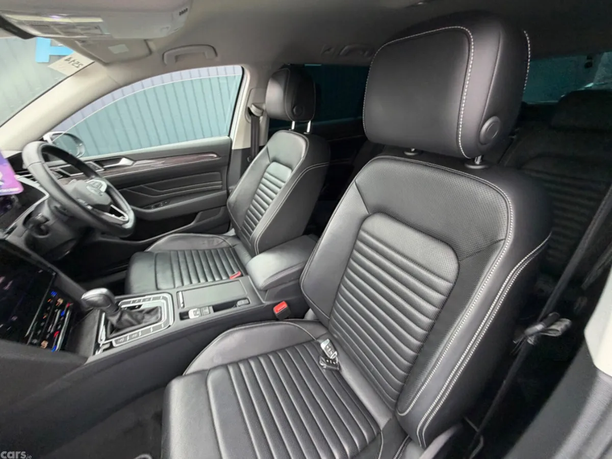 Volkswagen Passat Estate, Diesel, 2021, White