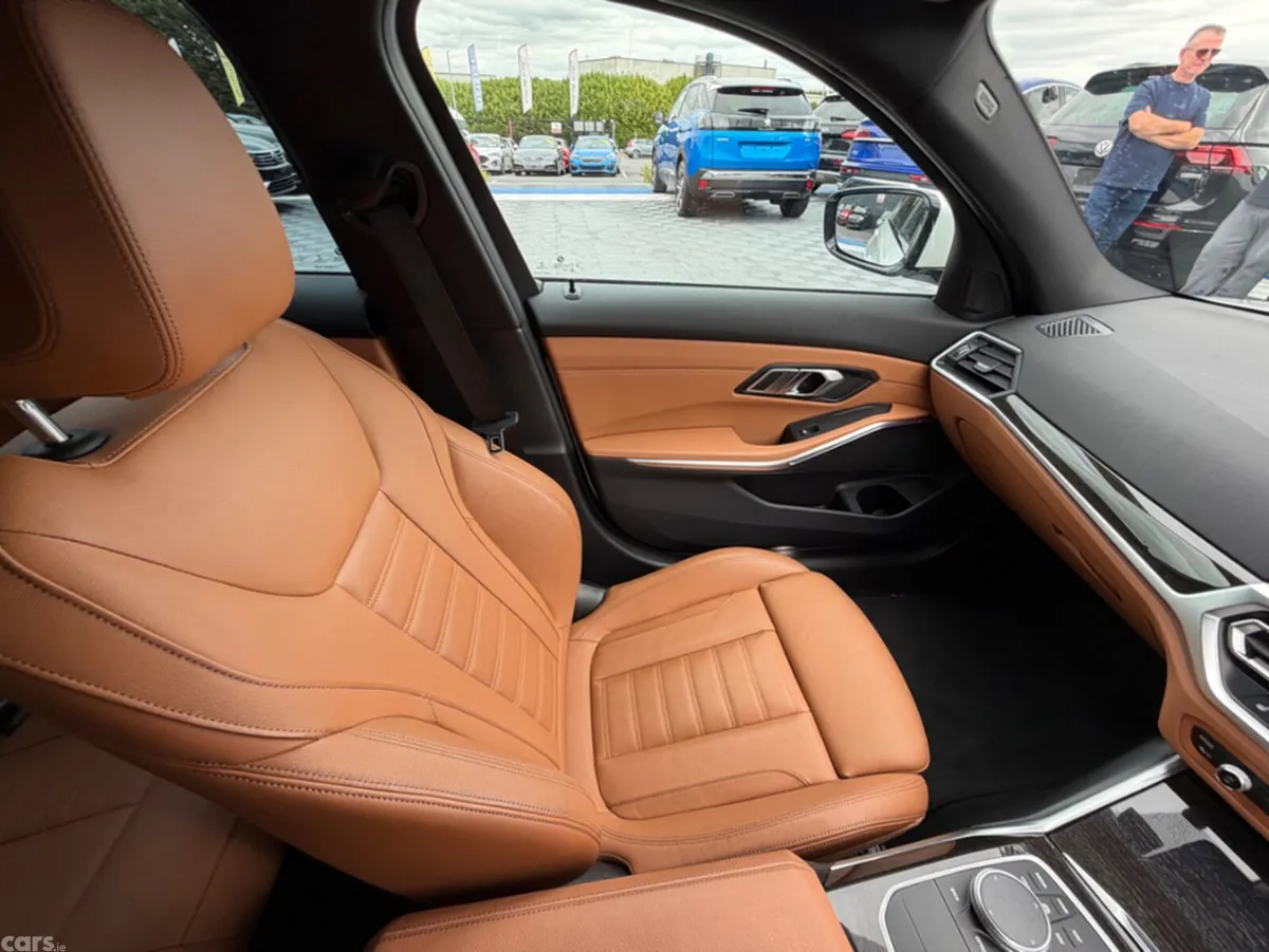 BMW 3-Series Saloon, Diesel, 2021, White