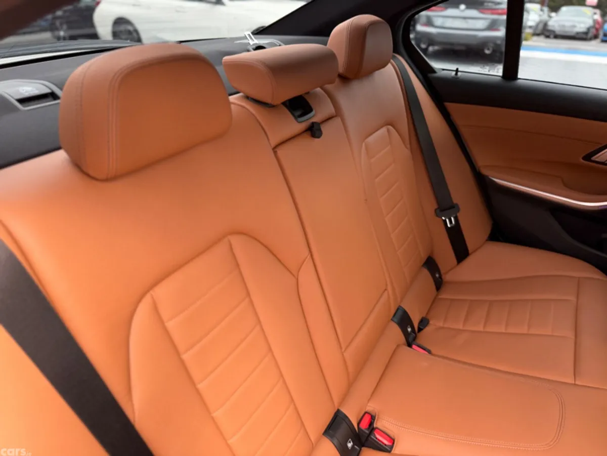 BMW 3-Series Saloon, Diesel, 2021, White