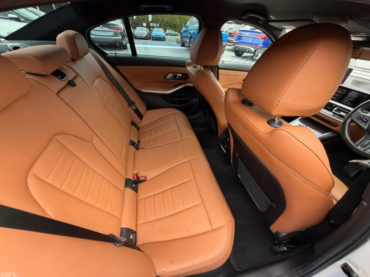 BMW 3-Series Saloon, Diesel, 2021, White