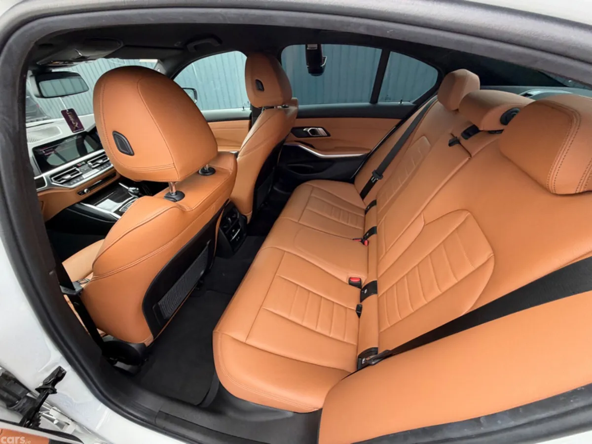 BMW 3-Series Saloon, Diesel, 2021, White