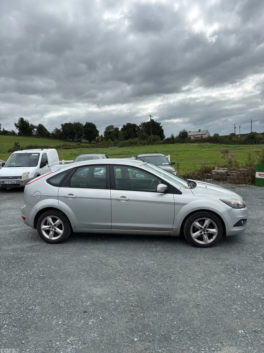 Ford Focus Hatchback, Diesel, 2010, Silver