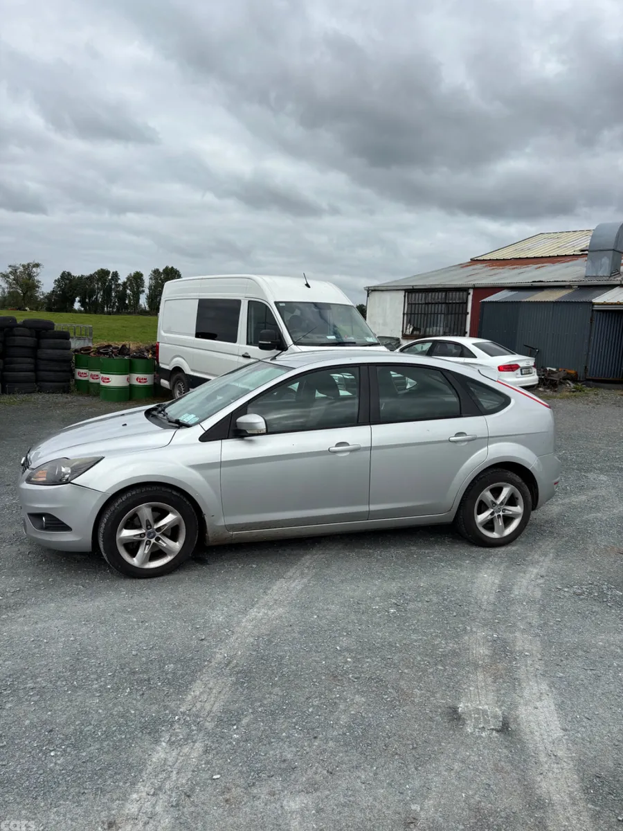 Ford Focus Hatchback, Diesel, 2010, Silver